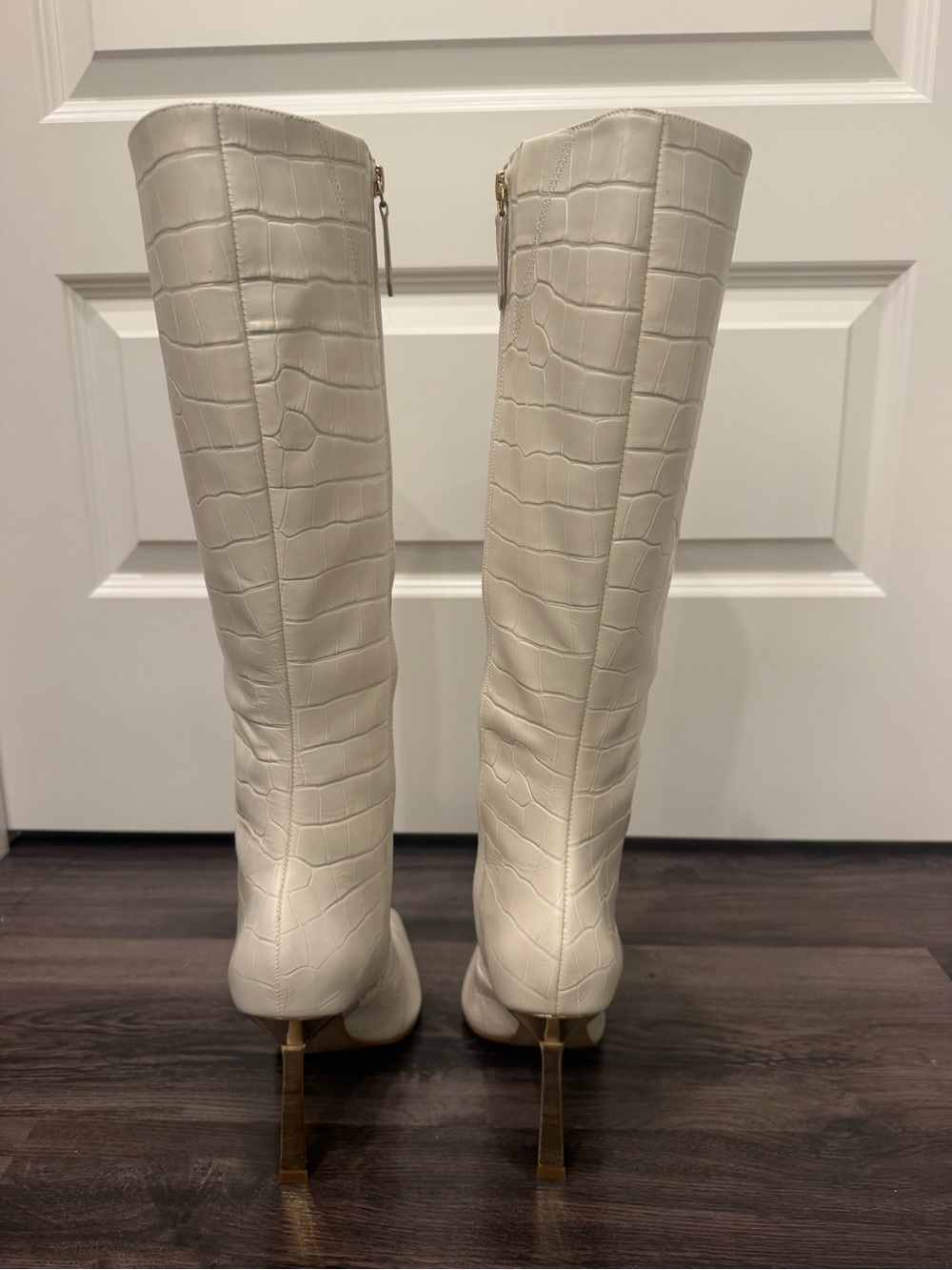 Schutz ivory croc knee boots 8.5 gold heel NWOT - Picture 3 of 7